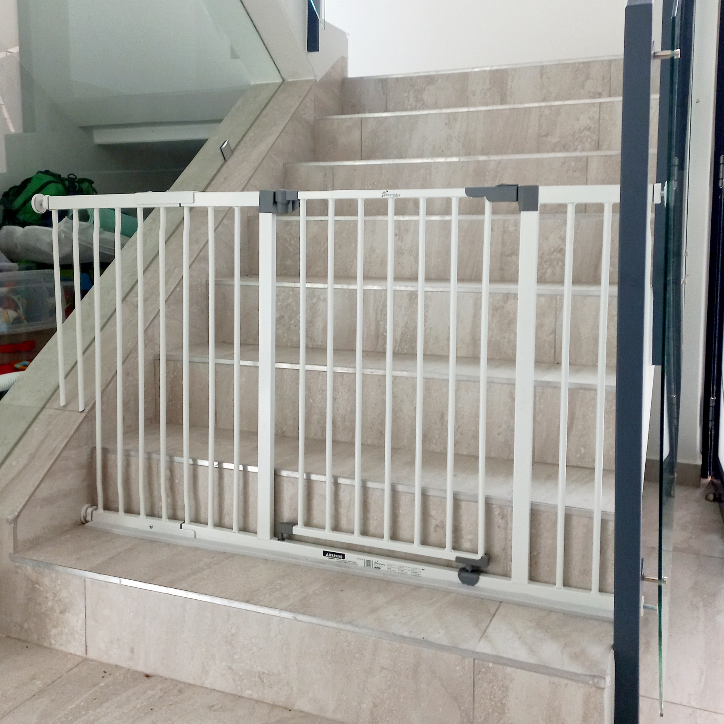 cut-the-baby-gate-to-fit Image illustrating cutting a baby gate to fit